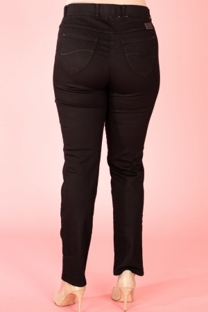  02 02 BLACK