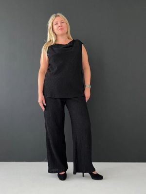  9 Black