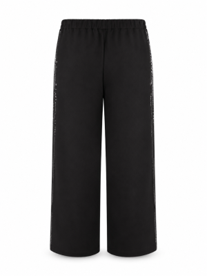 9 Black